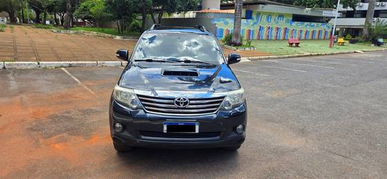 TOYOTA HILUX SW4 3.0 SRV 4X4 16V TURBO INTERCOOLER DIESEL 4P AUTOMÁTICO